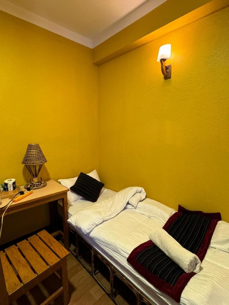 Looniva Guest House Lalitpur Cameră foto